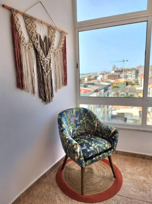 Cozy Apartment In Central Almada W Swing Chairs 外观 照片